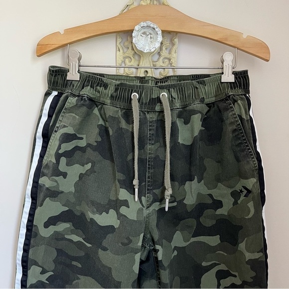 Converse Women’s Camo Green Ankle Length Pants Contrast Side Stripe M - Picture 9 of 16
